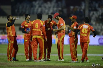 CCL 5 Telugu Warriors vs Bengal Tigers Match Photos